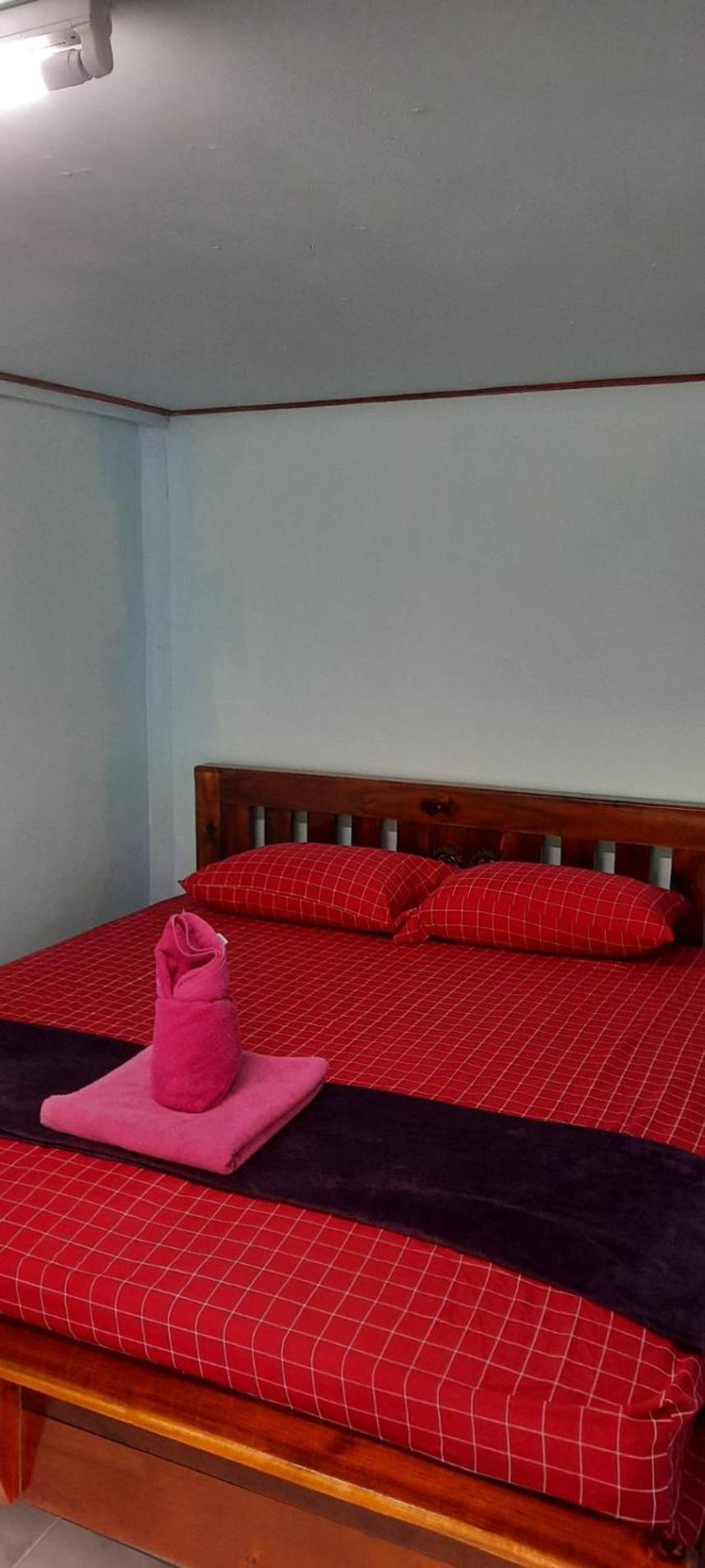Chill Chill Long Beach Hostel Koh Lanta Exterior photo