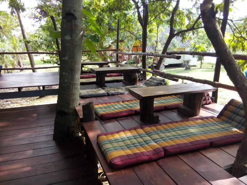 Chill Chill Long Beach Hostel Koh Lanta Exterior photo