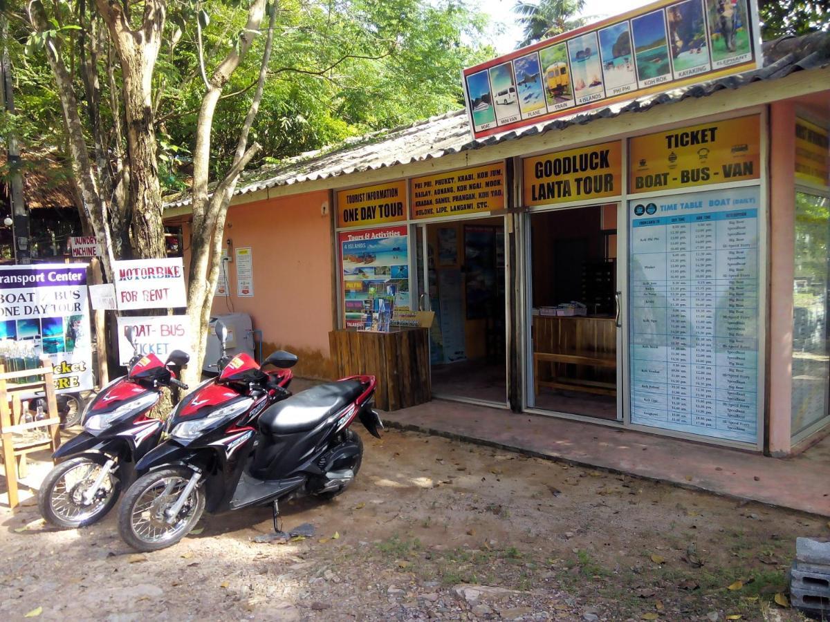 Chill Chill Long Beach Hostel Koh Lanta Exterior photo