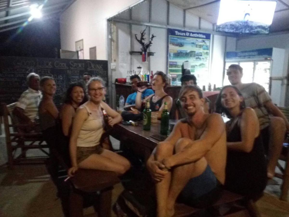 Chill Chill Long Beach Hostel Koh Lanta Exterior photo