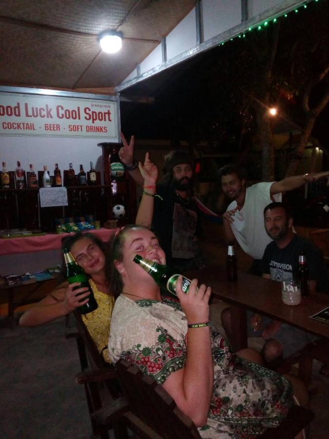 Chill Chill Long Beach Hostel Koh Lanta Exterior photo