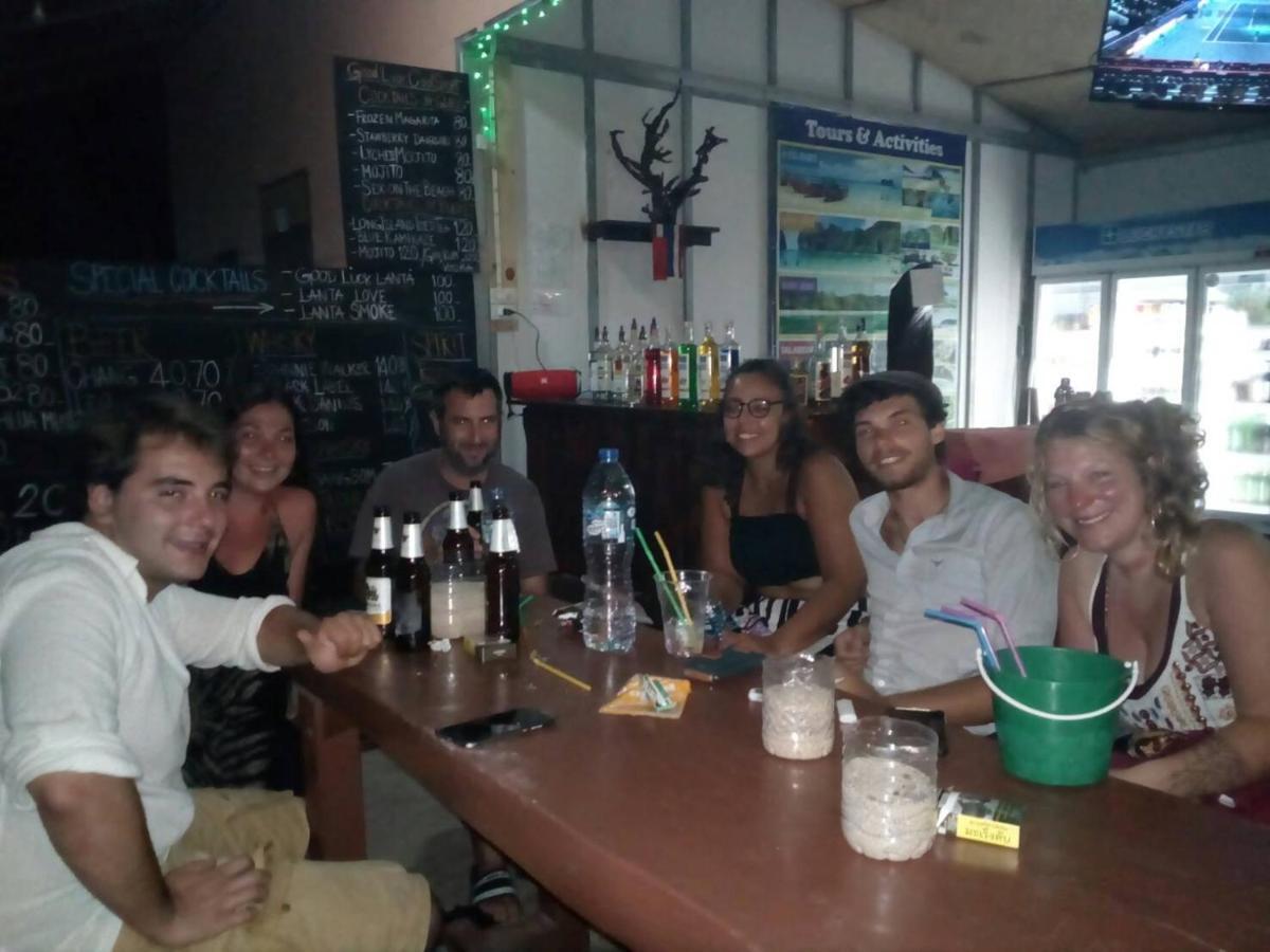 Chill Chill Long Beach Hostel Koh Lanta Exterior photo
